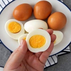 What Happens to Your Body When You Eat Eggs at Night — And Why It's Different From Morning